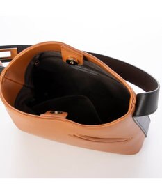 UNBILLION カシュカシュ cachecache / サイドポケットヒネリハンドル2wayトートバッグ