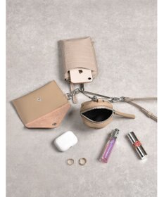 LA BAGAGERIE 【MONICA】トライアングルマルチショルダーバッグ