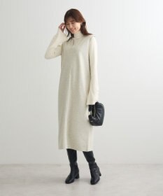 Green Parks ・ｓｗｉｎｇ　ｂｙ　袖パールボタンハイネックニット