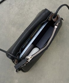 IACUCCI アバ ウォレットショルダー CERVO