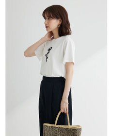 Green Parks ・ＲＡＹ　ＣＡＳＳＩＮ　フラワーサガラ刺繍Ｔシャツ