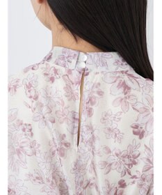 earth music&ecology フラワー柄シアーパフブラウス