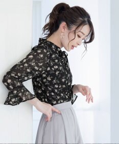 Tiaclasse 【新色追加・洗える】フレアスリーブ花柄リボンブラウス
