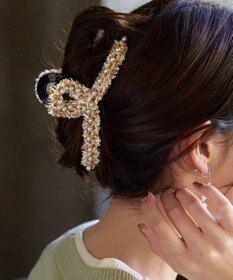 Tiaclasse ツイードパールクリップ