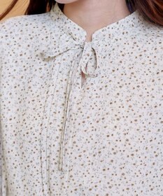 Tiaclasse 【新色追加・洗える】フレアスリーブ花柄リボンブラウス