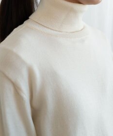 muuc 〈極上メリノウール〉ベーシックタートルネックプルオーバー〈肌に優しいニット〉〈アンサンブル可能〉〈袖の透かし編み〉