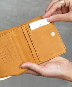FOLNA RD ドット型押し ウッドボールがま口財布