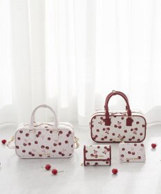 Maison de FLEUR チェリー柄フラグメントケース