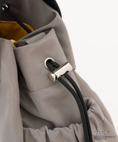 Y'SACCS SNOOPYデザイン 2way巾着トート(クッキー）