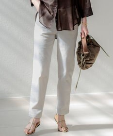 23区 23区DENIM ストレートフィット デニムパンツ ホワイト系