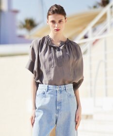 BEIGE， LILAC / ギャザーブラウス