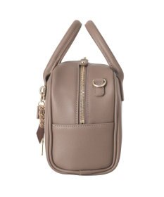 Maison de FLEUR チャーム付きスクエアボストンバッグ