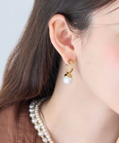 Phoebe 〈金属アレルギー対応〉リップルパールフープピアス　ゴールド/ステンレス/大ぶり/存在感◎/主役級