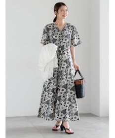 Te chichi 【LIBERTY FABRICS】Vネックフレアワンピース