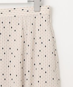 23区 【洗える】バックサテンアムンゼンレユールダイヤプリント スカート