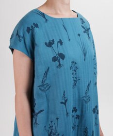 muuc 【ゆったりシルエットで涼しく上品】植物の影絵プリント ワンピースドレス