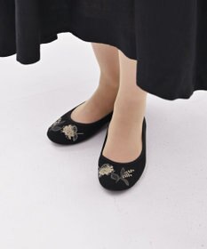 muuc 小花柄刺繍のバレエシューズ