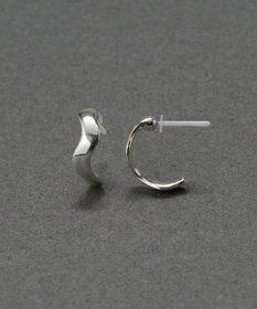 Phoebe 〈金属アレルギー対応〉リップルフープセラミックポストピアス　シルバー/ニッケルフリー