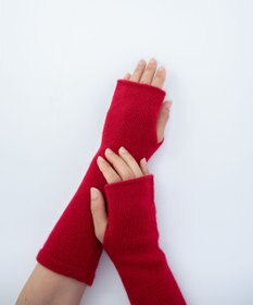AND WOOL 〈上質な素材と手仕事から生まれた優しいニット〉カシミヤ100%アームウォーマー