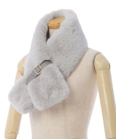 MOONBAT 【大人百花1月号掲載】FURLA フェイクファーマフラー ベルト差し込み ファーティペット ロゴプレート付