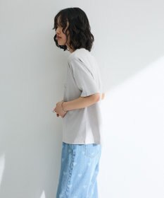 Green Parks 箔プリントフェミニンロゴＴシャツ