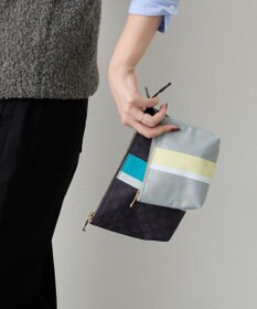 russet ラインプリントポーチ S(Z-227)