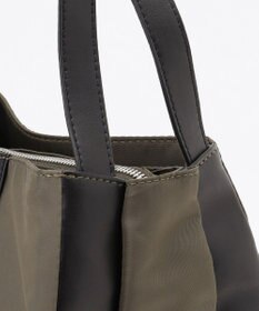 Y'SACCS スクエアすっきりトート Sサイズ