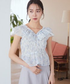 earth music&ecology ダブルフリルノースリブラウス