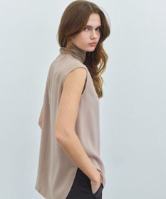 BEIGE， FLEUR / 異素材ネック フレンチスリーブブラウス