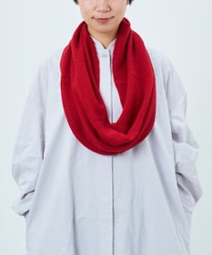 AND WOOL 〈上質な素材と手仕事から生まれた優しいニット〉カシミヤ100%のスヌード