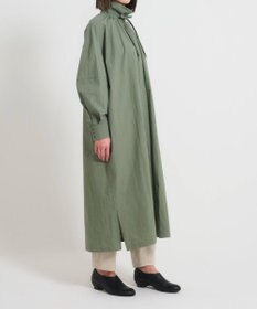 muuc 〈多彩な着方が叶う〉〈衿立て＆衿折り〉〈遠州織物の工場で織られた上質なコットン生地〉リボン紐付き多様衿 シャツワンピース