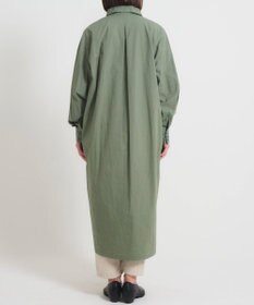 muuc 〈多彩な着方が叶う〉〈衿立て＆衿折り〉〈遠州織物の工場で織られた上質なコットン生地〉リボン紐付き多様衿 シャツワンピース