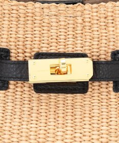 23区 【先行予約】VIOLAd'ORO イタリアンラフィアシート ベルトデザイン 2WAYトートバッグ