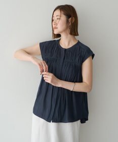 YECCA VECCA <<接触冷感>>フレンチスリーブギャザーブラウス