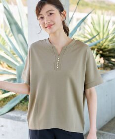 Tiaclasse パール付きキーネックトップス