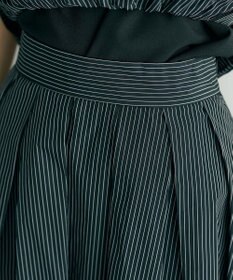 YECCA VECCA タックフレアスカート