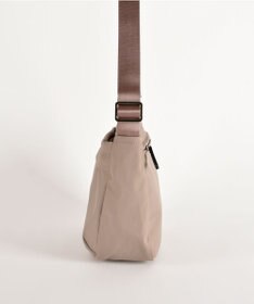 Y'SACCS ナイロンタフタショルダーバッグ　ミディアム