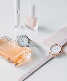 CITIZEN 【電池交換不要のソーラーテックウオッチ】メイクアップをテーマにした軽やかでカジュアルな替えバンド付きモデル