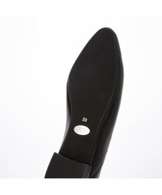 ing <ing>Vカットフラットシューズ