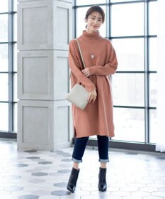 Tiaclasse 【洗える】華のあるニットタートルワンピース