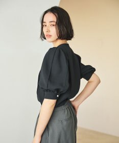 #Newans 【洗濯機可能/シワになりにくい】〈肩幅・二の腕が華奢見えする〉パフスリーブバイカラーブラウス