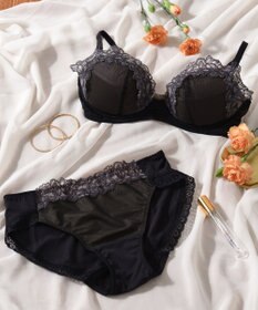 Wing 【マッチミーブラ】　ノンワイヤー　ブラがわたしに合わせてくれる　しめつけない快適な着用感　ウイング／ワコール　KB2070