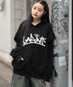 WEGO 【ユニセックス着用ITEM/SMLサイズ展開】グラフィックロゴプルパーカー