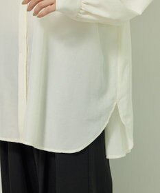 Green Parks ｅａｓｅ　ｂｌｕｅ．バックシャーリングブラウス