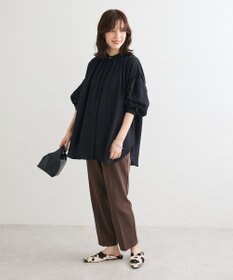 Green Parks ｅａｓｅ　ｂｌｕｅ．バックシャーリングブラウス