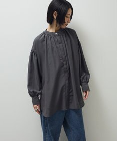 Green Parks ｅａｓｅ　ｂｌｕｅ．バックシャーリングブラウス