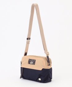 LA BAGAGERIE ウォータープルーフナイロン　スクエアショルダー