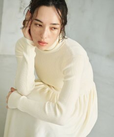 #Newans 【カシミヤ混】フィット＆フレアニットワンピース