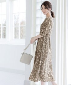 Tiaclasse L 【洗える】ギャザースリーブ花柄ワンピース