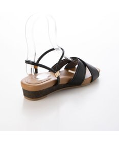 ing <ing>クロスベルトストラップサンダル